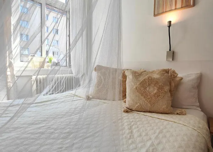 Cozy Small * Vienna