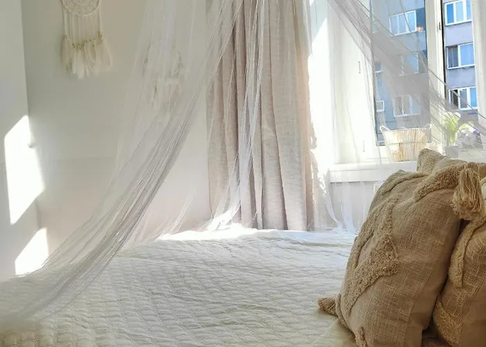 Cozy Small Apartment *