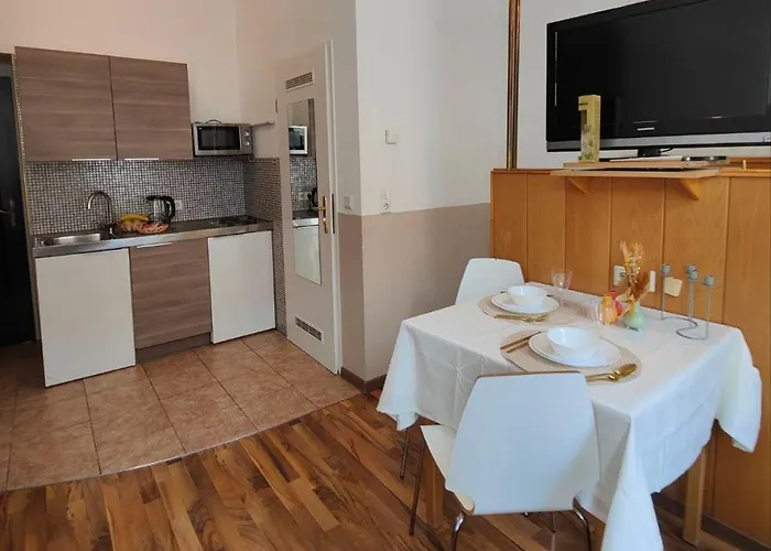 Cozy Small Apartment Vienna
